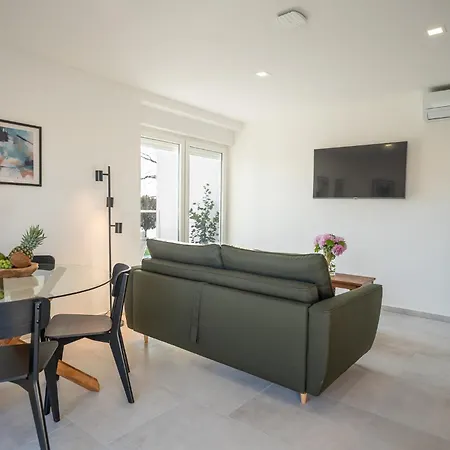 Lumanis Foro * Ζαντάρ